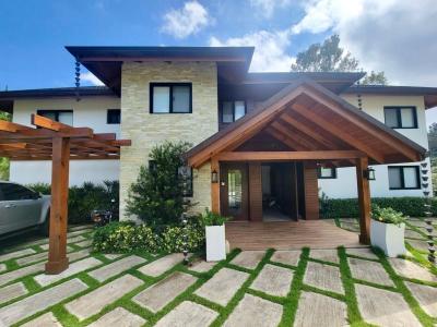 Elegancia Natural en Jarabacoa!